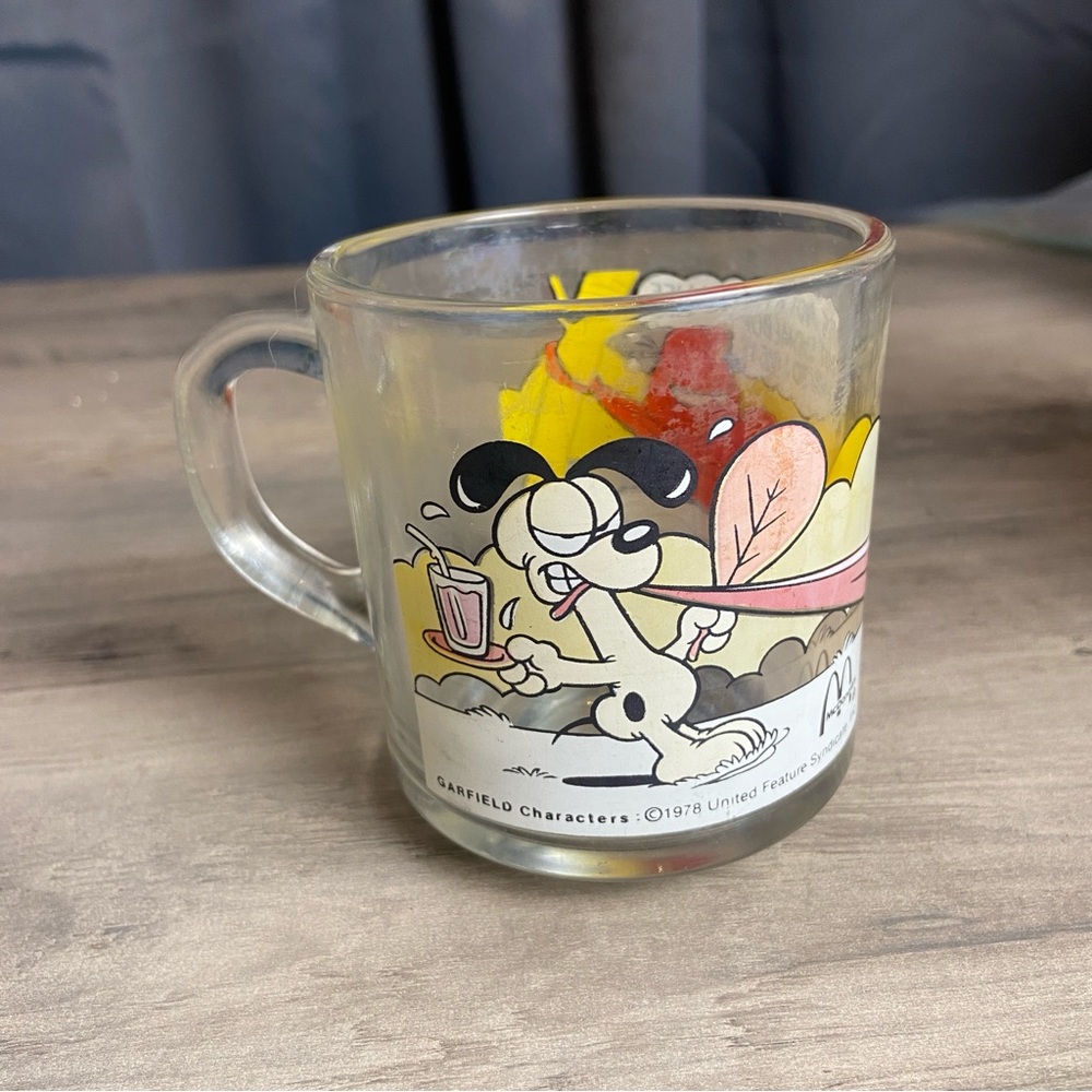 Vintage 1978 McDonald's Garfield Glass Coffee Cup‎ Mug It's Not a Pretty Life